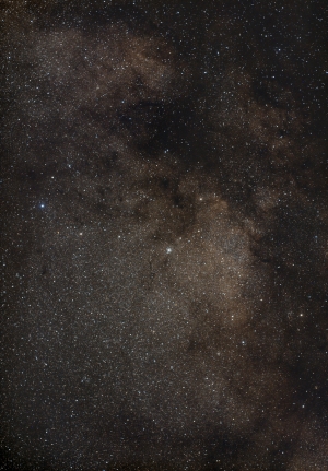 Scutum Star Cloud, M11, M26 - 85mm USM Canon